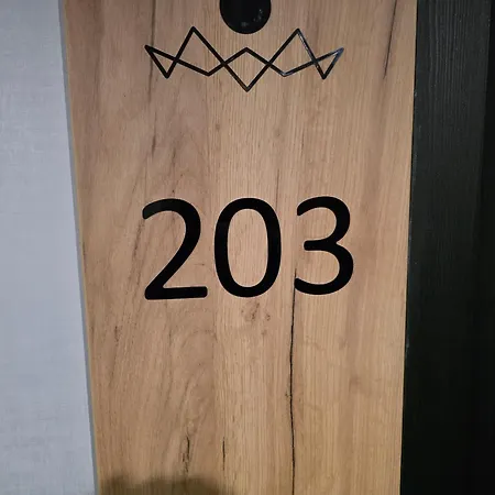 Czarna Perla Czarna Gora 203 * Heudorf