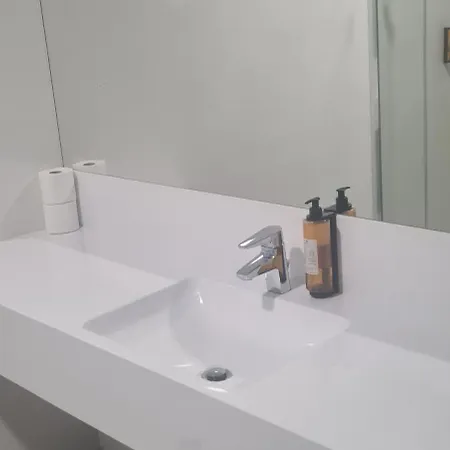 Czarna Perla Czarna Gora 203 *